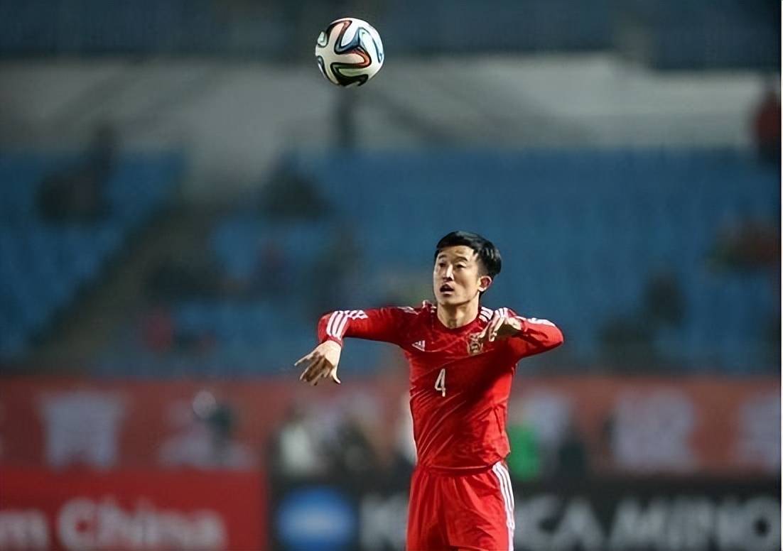 关键时刻体能课后，武汉三镇绝杀压哨备战德甲，态度坚定，赛程密集仍需轮换