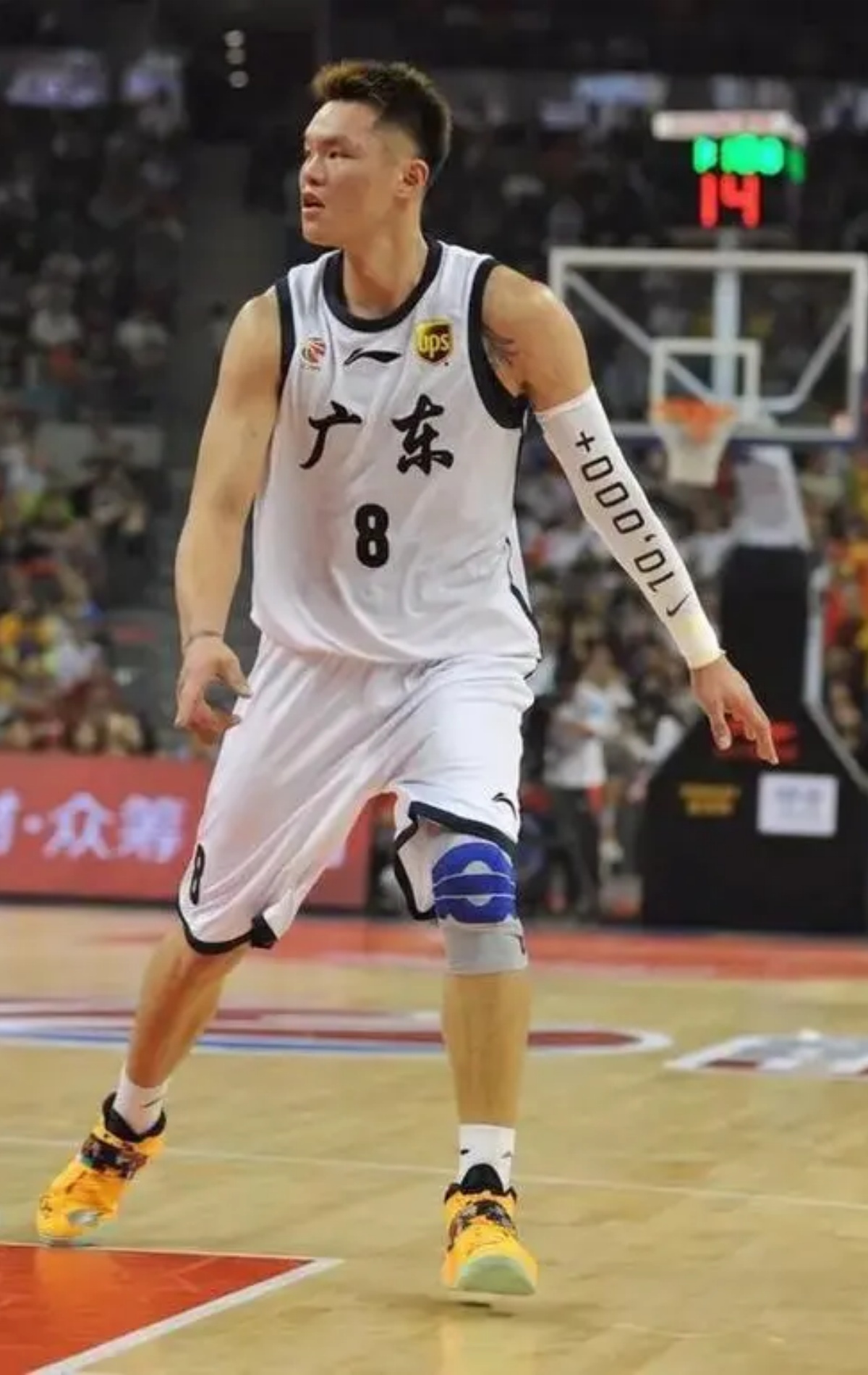 CBA季后赛倒计时；里昂今晨队长鼓劲；细节引发关注；底气十足；心理建设被强调(今日2014nba季后赛热火)