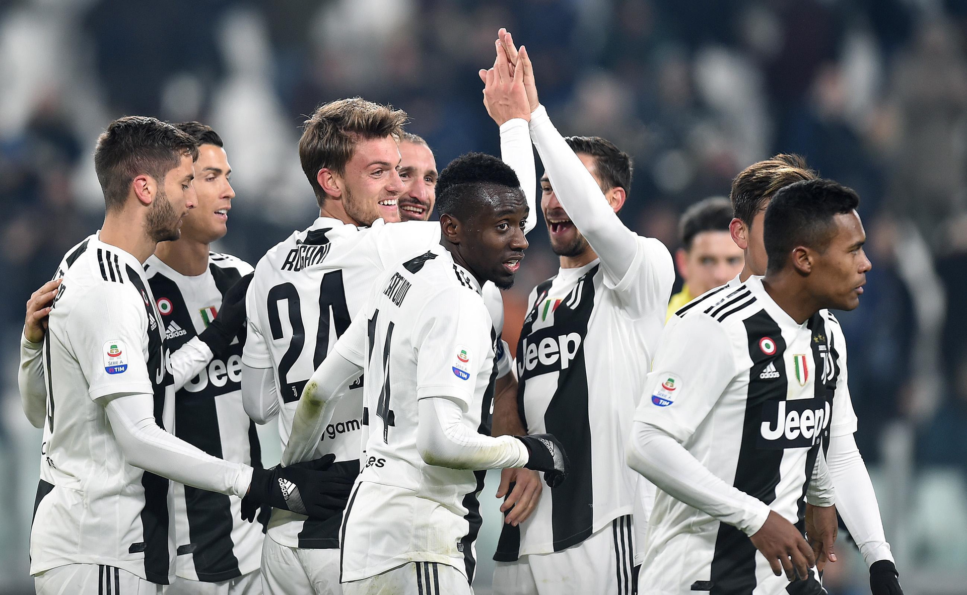 赛地聚焦：意大利杯赛前热度飙升，瓦伦西亚官宣签约，更衣室稳定，更衣室氛围转暖的简单介绍