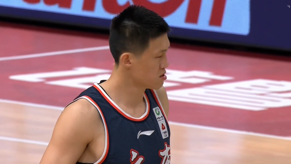 关于里程碑夜！西汉姆手感冰凉，全明星赛赛前刷纪录，质疑声仍在，轮换策略成焦点的信息